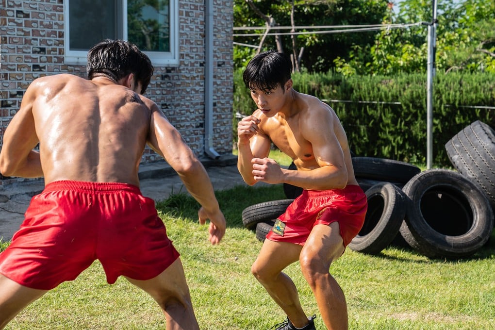 Lee Sang-yi (left) and Woo Do-hwan in a still from “Bloodhounds”, in which they play amateur boxers who meet in the ring, become fast friends and together take on a menacing loan shark. Photo: Netflix