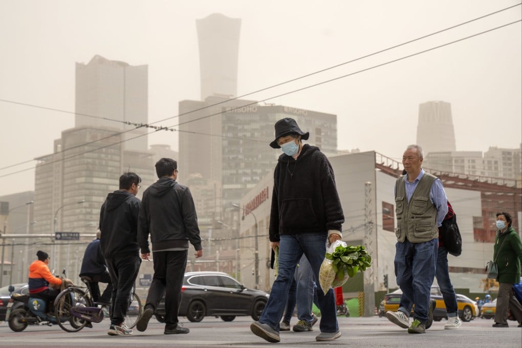 A team of researchers in China said their findings suggest some types of air pollution are more effective than others at carrying infectious microorganisms. Photo: AP