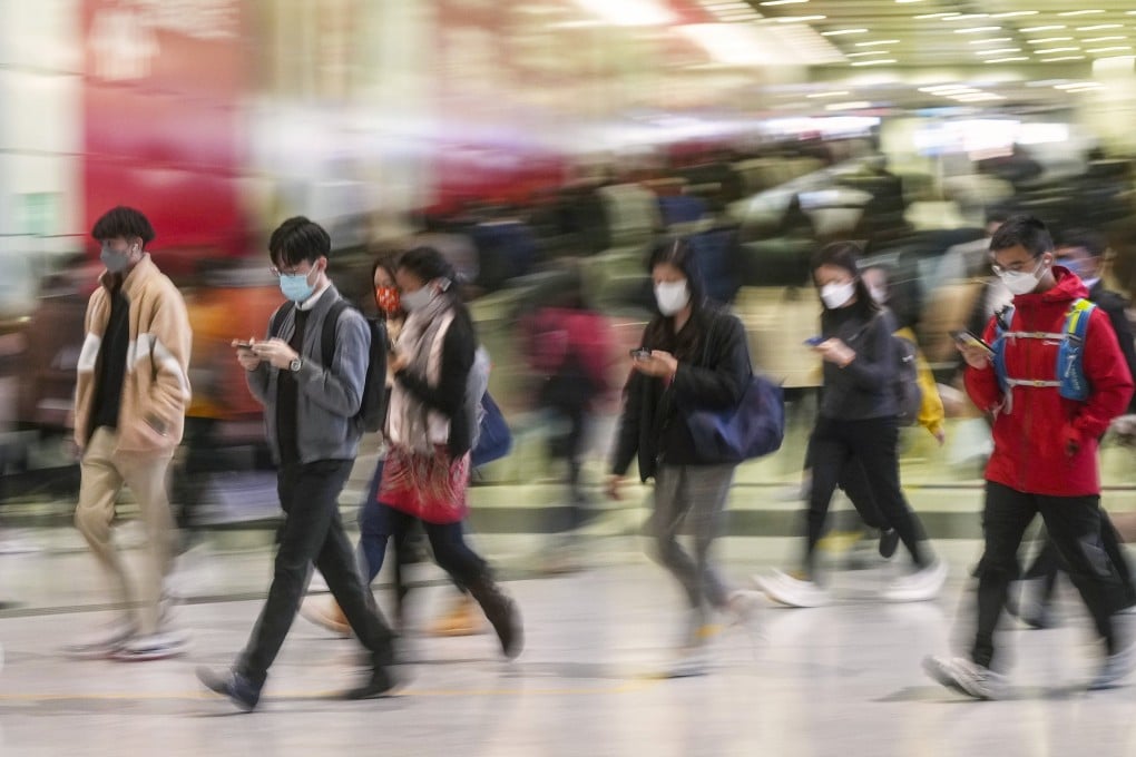 The International Labour Organization recommends a 40-hour work week and considers more than 48 hours excessive. Photo: Elson Li