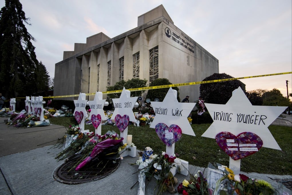 A makeshift memorial stands outside the Tree of Life Synagogue in the aftermath of a deadly shooting in Pittsburgh in October 2018. Photo: AP