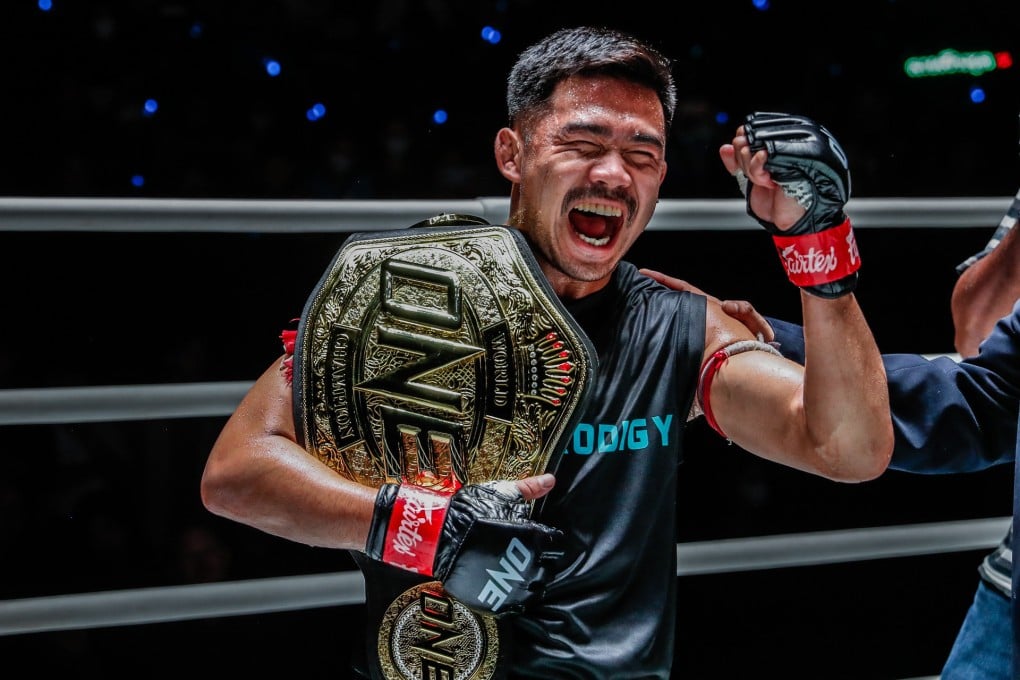 Prajanchai PK Saenchai celebrates winning the interim strawweight Muay Thai title at ONE Friday Fights 22. Photo: ONE Championship