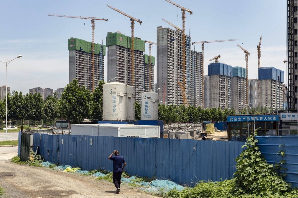 Residential buildings under construction in Zhengzhou, Henan province, China. Photo:Bloomberg