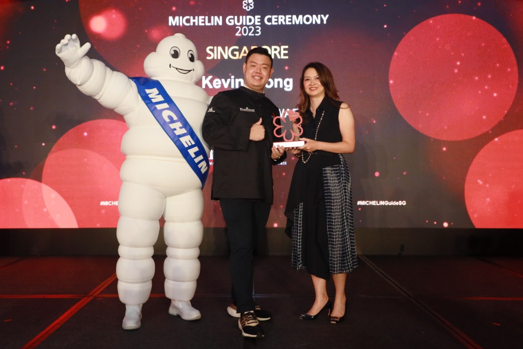 Chef Kevin Wong of newly minted one-Michelin-star restaurant Seroja receives the young chef award at the June 27 unveiling of the Michelin Guide Singapore 2023. Photo: Michelin