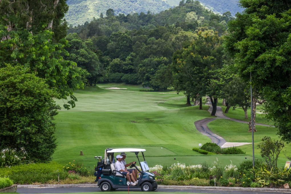 Hong Kong’s development chief has reiterated the government’s commitment to building public flats on part of the Old Course. Photo: Jonathan Wong