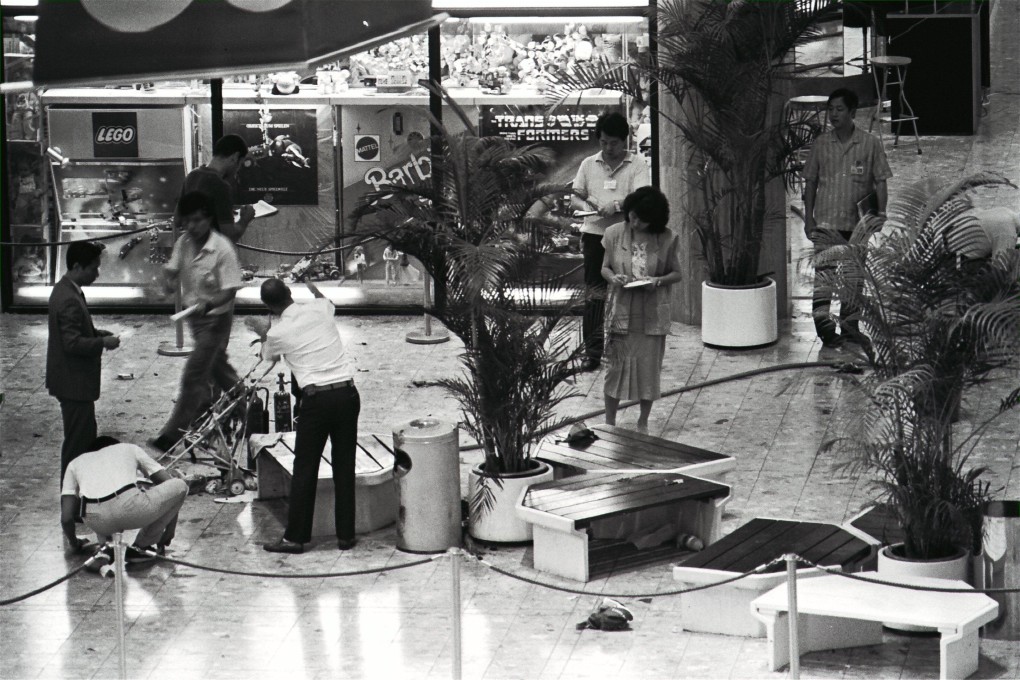 Hong Kong police search Cityplaza in Taikoo Shing after a time bomb exploded in the shopping centre in 1987. Photo: SCMP