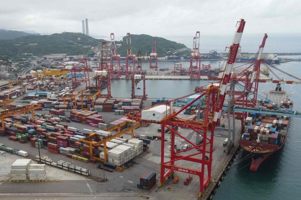 Taiwan’s exports fell by 23.5 per in June, year on year. Photo: AFP