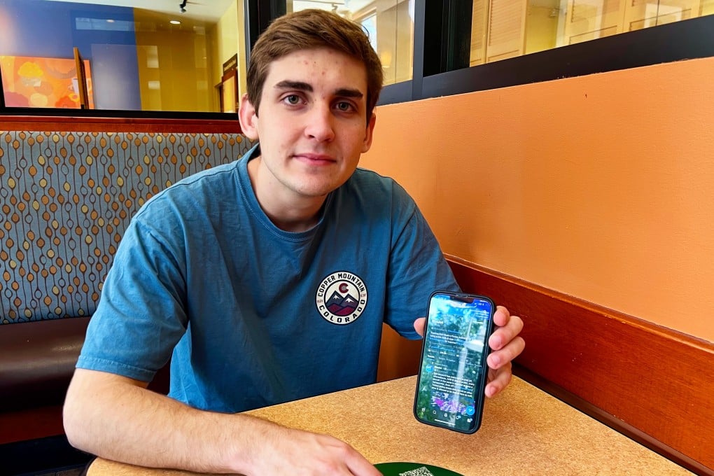 Jack Sweeney displays @elonjet on his phone. Photo: Tampa Bay Times / TNS