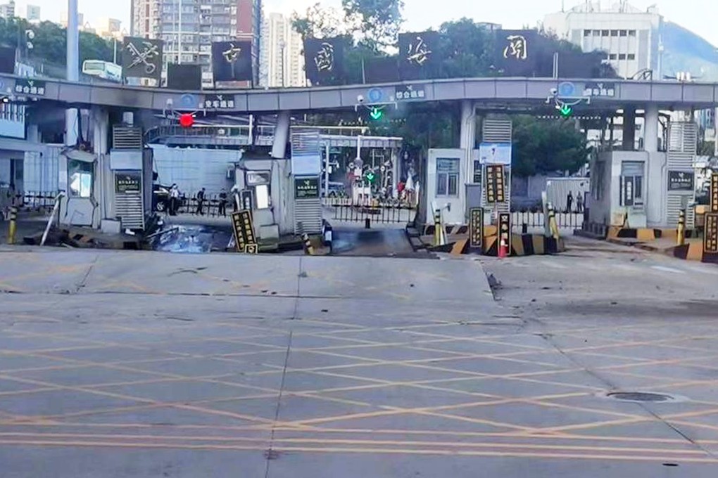 The Man Kam To crossing was partially closed due to the ground sinking along three lanes and several vehicle checkpoints. Photo: Handout