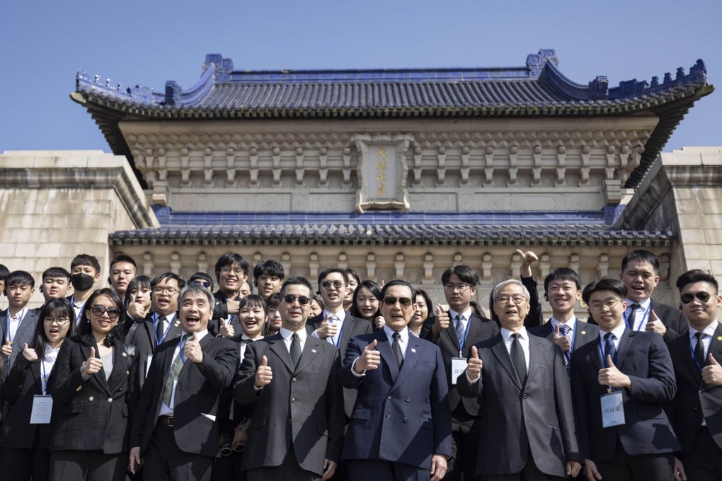 Former Taiwanese president Ma Ying-jeou (centre) poses with members of his delegation during a visit to the Sun Yat-sen Mausoleum in Nanjing in March. Photo: Xinhua