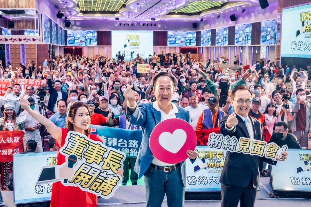In an opinion article, Foxconn’s Terry Gou (centre) said Taiwan’s current leaders had “greatly aggravated the threat of war”. Photo: Facebook / Terry Gou