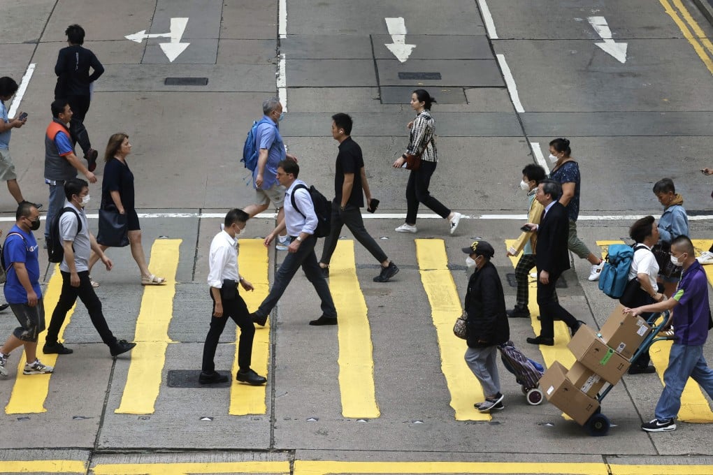 The strength of the Hong Kong dollar countered the decrease in salary and benefits packages for expatriates. Photo: Jonathan Wong