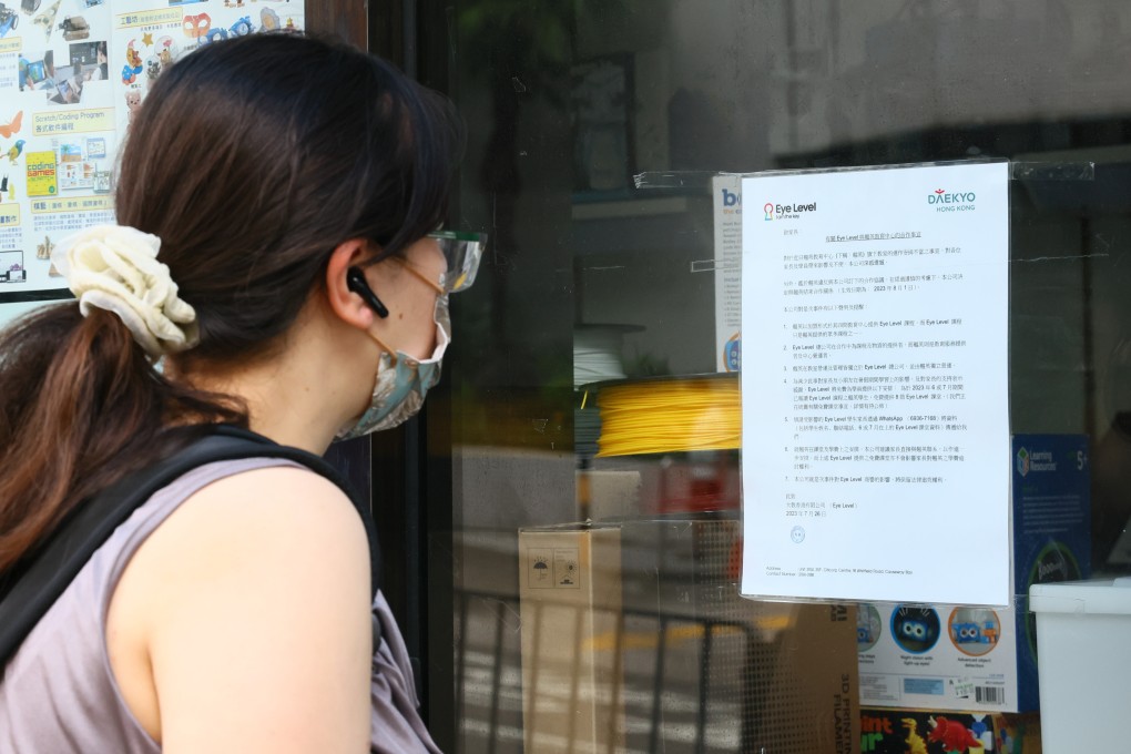 A notice at the Brilliant Education tutoring centre in Kornhill informs readers about the firm’s closure.  Hundreds of parents and staff members want their money back. Photo: Dickson Lee