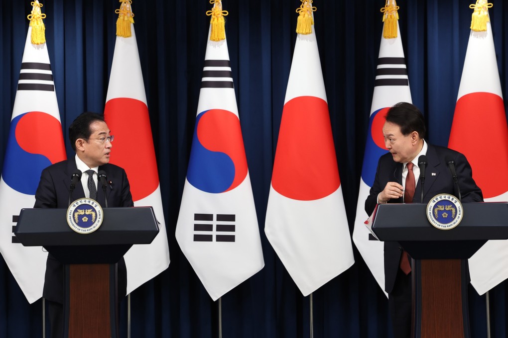 Japanese Prime Minister Fumio Kishida (left) and South Korean President Yoon Suk-yeol attend a joint press conference after their talks at the presidential office in Seoul, South Korea, on May 7. Kishida was in South Korea for a two-day visit to strengthen ties. Photo: EPA-EFE