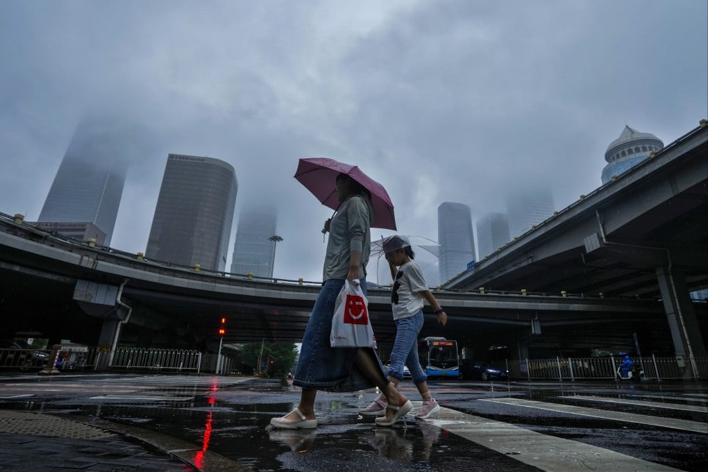 A new climate study suggests that our warmer world will strengthen the weather patterns the cause extreme weather. Photo: AP