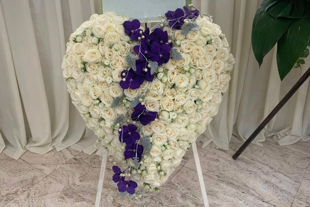 A receipt obtained by the Post shows a HK$5,500 wreath ordered by “Mr. Bruce” on July 31 was sent to the first floor of the funeral home. Photo: Handout