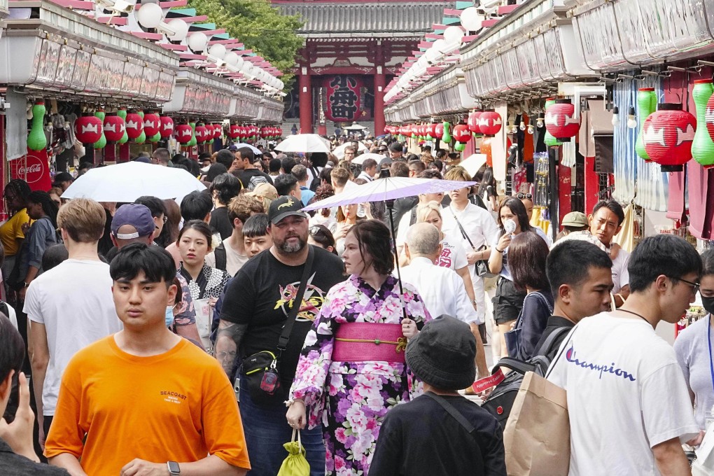 China is resuming Japan-bound tour groups following a 3-year ban due to the Covid-19 pandemic. Photo: Kyodo