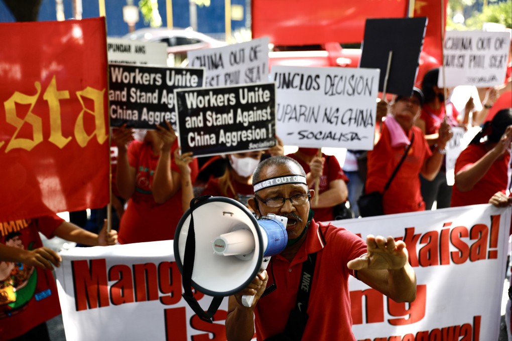 Filipino protesters demonstrate in front of the Chinese consulate office in Makati city, Metro Manila, Philippines, on Friday. Photo: EPA-EFE