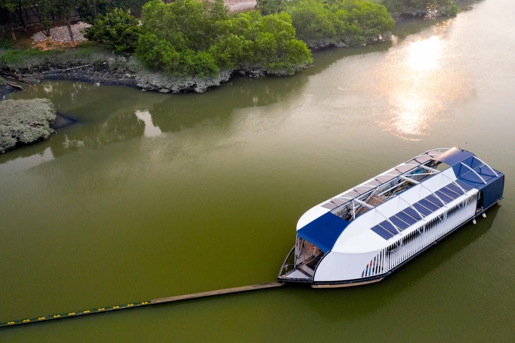One of The Ocean Cleanup’s trash interceptors at work. In Indonesia, the non-profit and Bali-based NGO Sungai Watch are working to remove thousands of tonnes of mostly plastic waste from beaches, waterways and illegal rubbish dumps. Photo: Ocean Cleanup