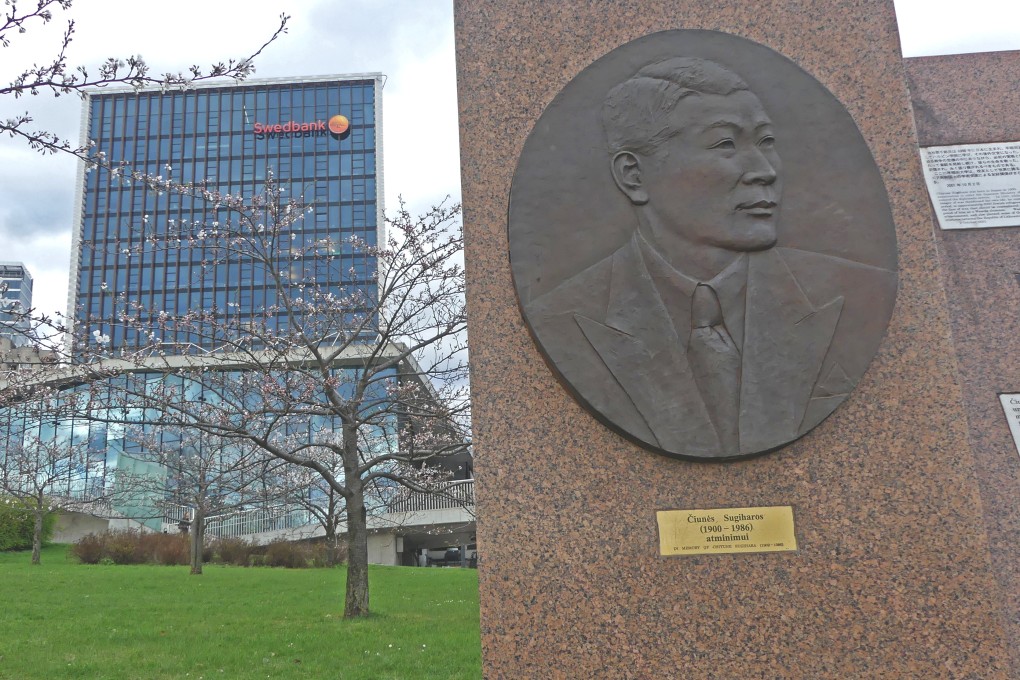 A monument for Chiune Sugihara at Sakura Park in Vilnius, Lithuania. Photo: Shutterstock