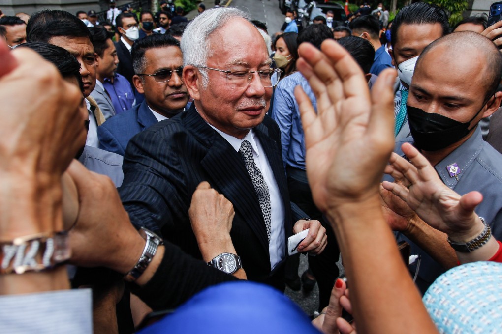 Malaysia 1MDB scandal: Umno chief calls for Najib Razak’s charges to be ...