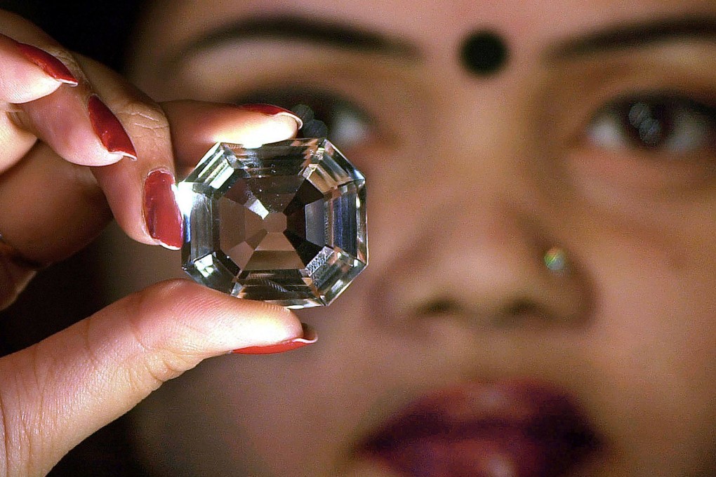 A replica of the famous “Koh-i-Noor” diamond in India, which has the world’s largest diamond processing capacity and exported polished diamonds worth more than US$22 billion last year. Photo: AFP