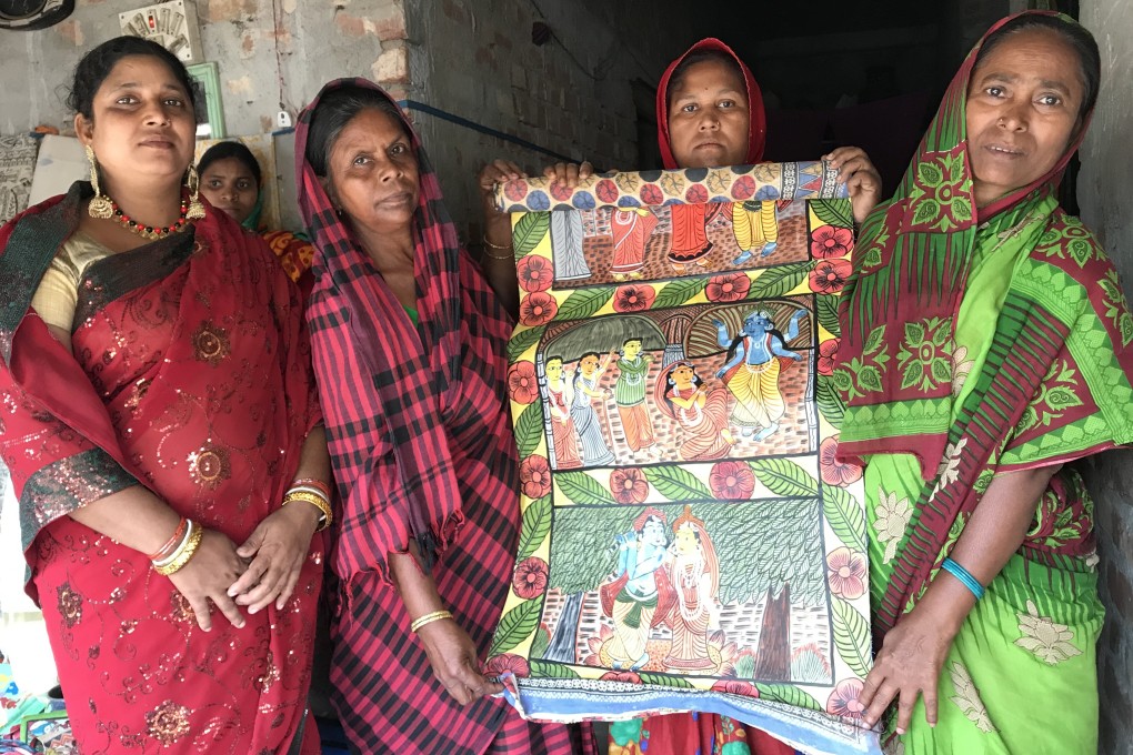 Artists at Habi Chak. These storytellers trace their roots back to the former East Bengal, now Bangladesh, where they learned Hindu mythologies through generations of oral tradition dating back to the 11th century. Photo: Sonia Sarkar