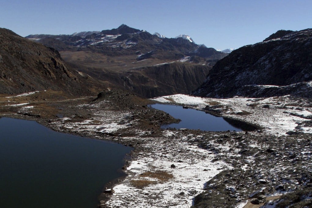A road leads to the Line of Actual Control, the disputed India-China border, in Tawang, Arunachal Pradesh. Photo: AP