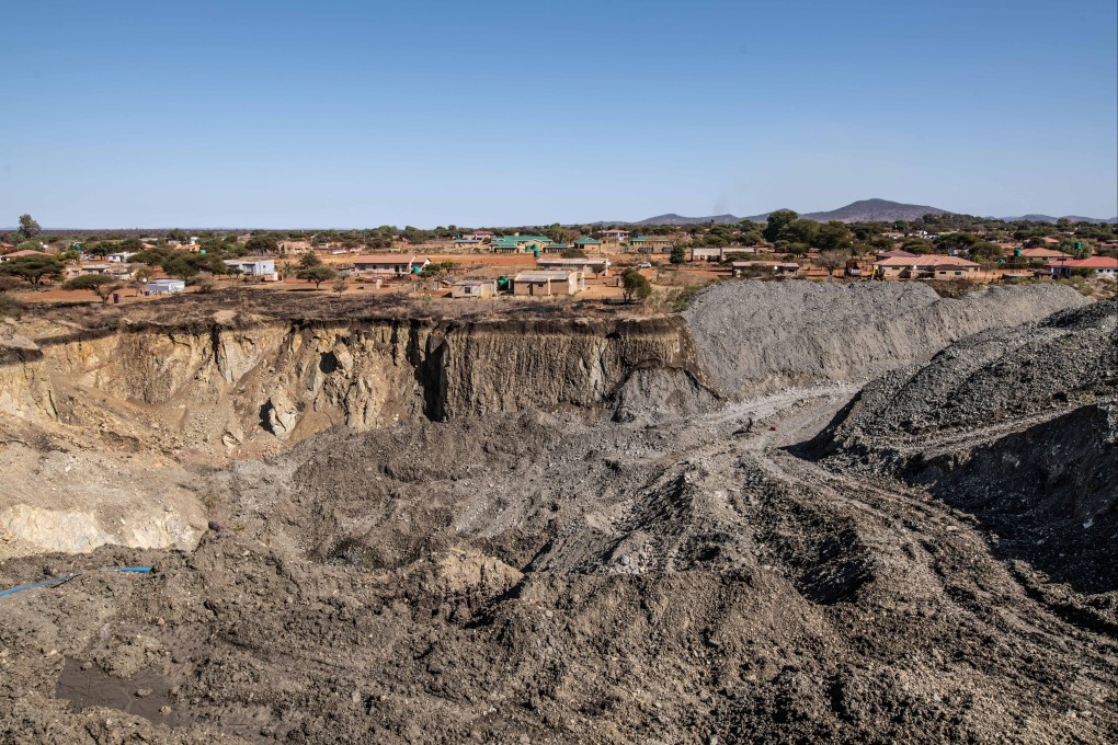 An illegal mine on the edge of Witrandjie, a South African village where chromium, used to make stainless steel, is extracted. Chinese demand for the element is fuelling  illicit mining by gangs who leave behind a ruined land. Photo: Bloomberg
