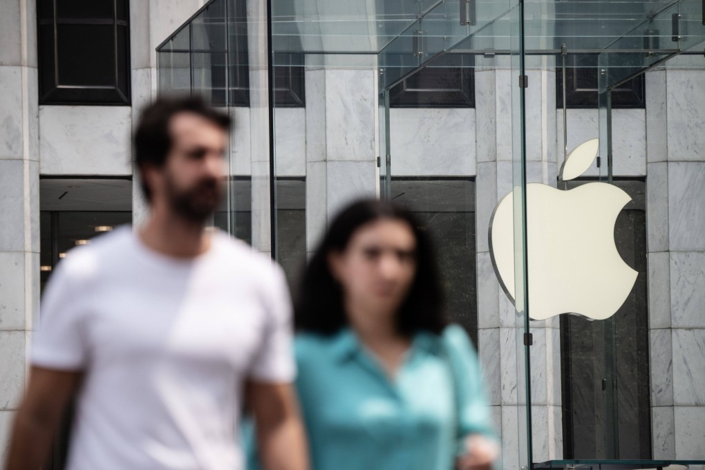 An Apple store in New York. Photo: Bloomberg