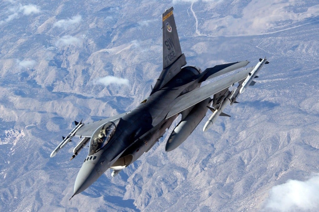 A US F-16 Fighting Falcon heads out to the Nellis ranges in January 2006. Photo: AFP
