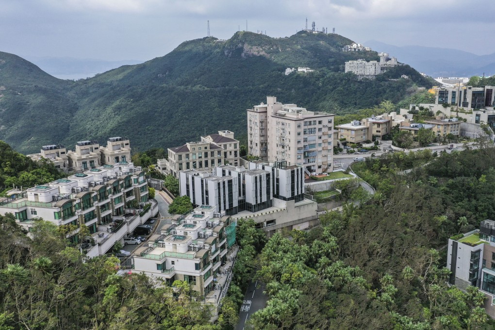 A bird’s-eye view of luxury flats and residential buildings along Mount Kellett Road at The Peak. Photo: SCMP
