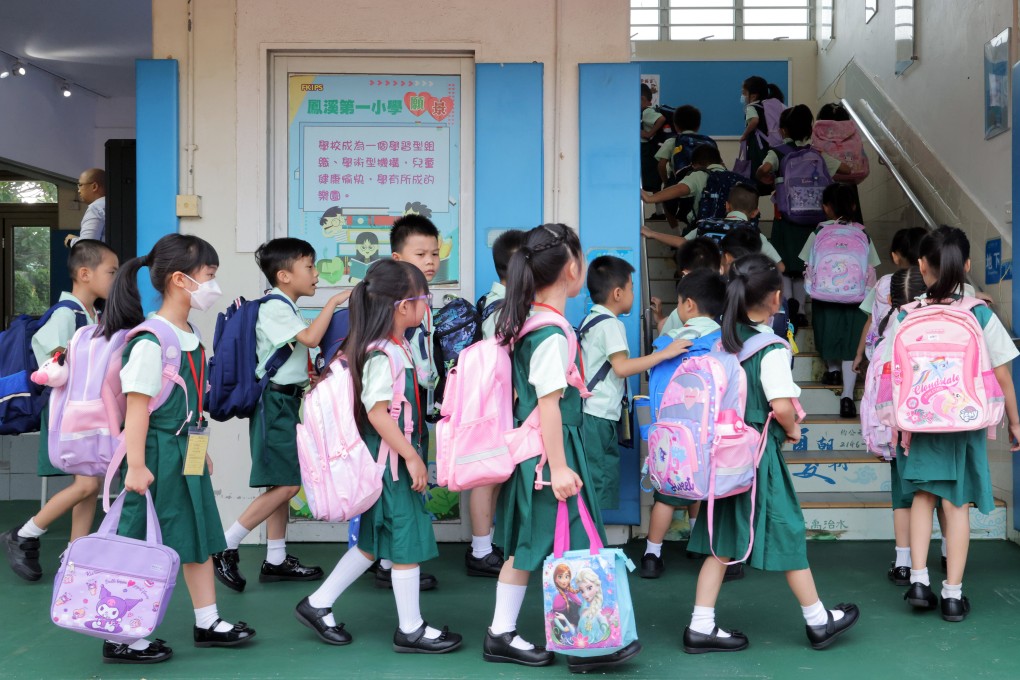 Students return to school in Sheung Shui on September 4, the first day of the new term. Photo: Jelly Tse
