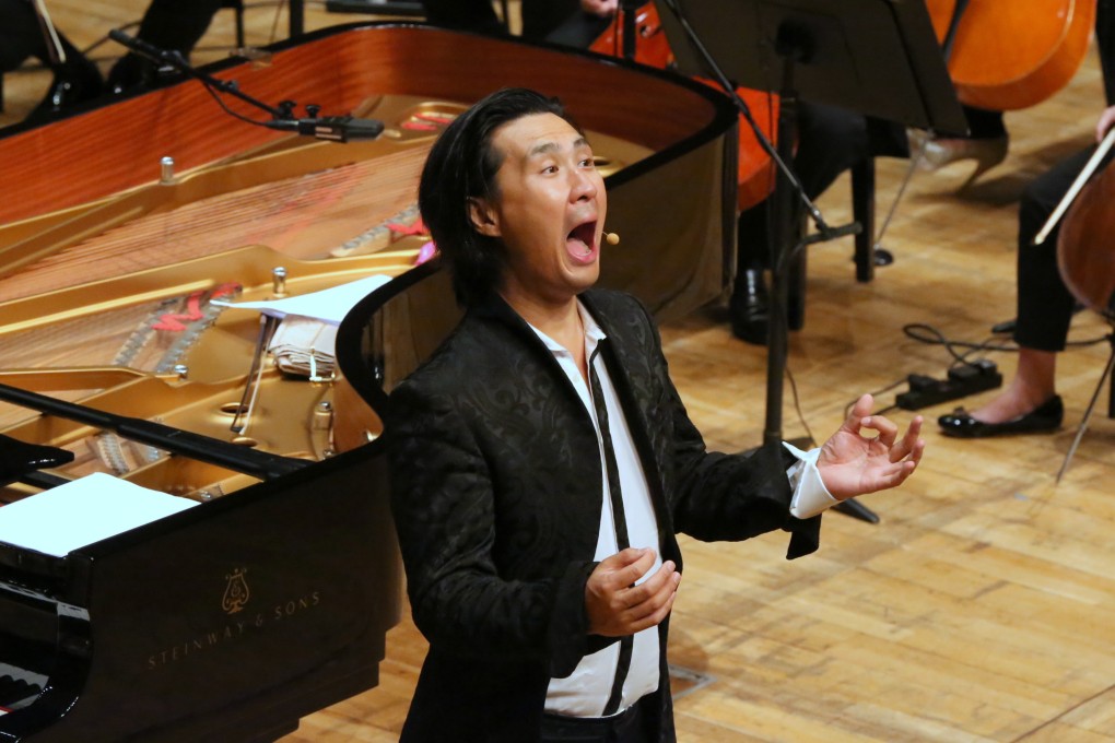 Hyung-ki Joo performs as half of comedy duo Igudesman & Joo with the Hong Kong Sinfonietta for the 2016 concert “Upbeat!”. Photo: Courtesy of the Hong Kong Sinfonietta