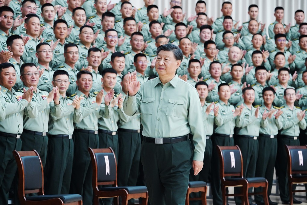 Chinese President Xi Jinping has adopted the “close-to-the-people” approach championed by Mao Zedong to improve military morale, according to a retired PLA officer. Photo: Xinhua