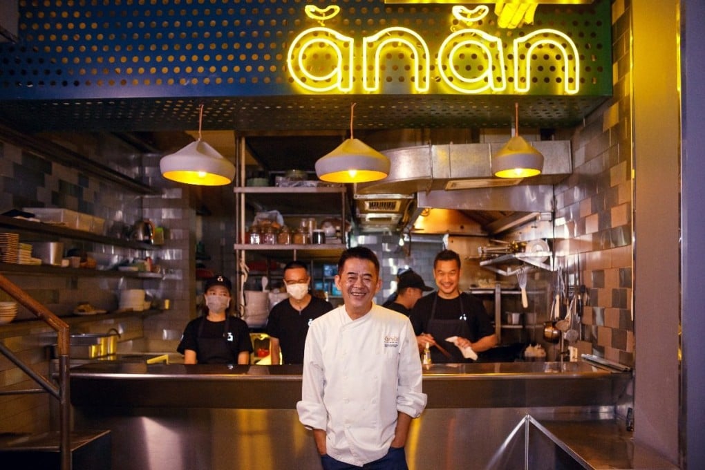 Vietnamese-born chef Peter Cuong Franklin, previously of Hong Kong’s Viet Kitchen and Chom Chom, with team members at Anan Saigon, one of four restaurants to earn a Michelin star in the publisher’s first guide to Vietnam. Photo: Anan Saigon