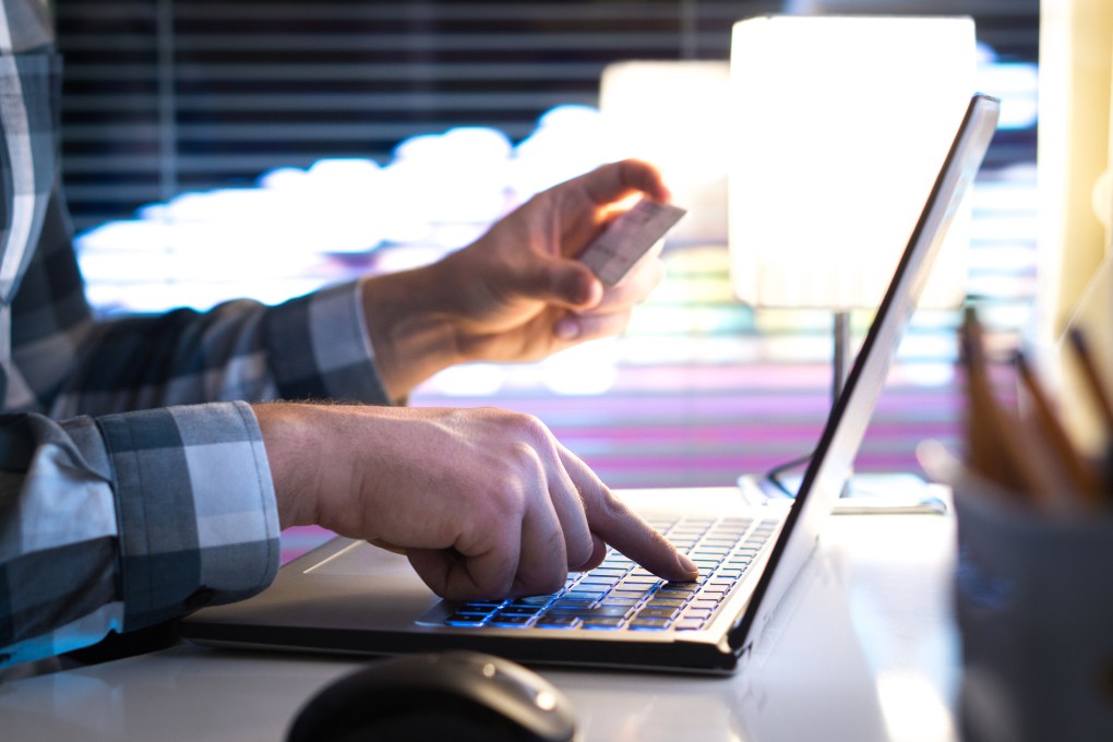 Despite being warned about sham online investments, a record 810 Hongkongers, or 26 people a day on average, fell prey last month to cyber bandits. Photo: Shutterstock