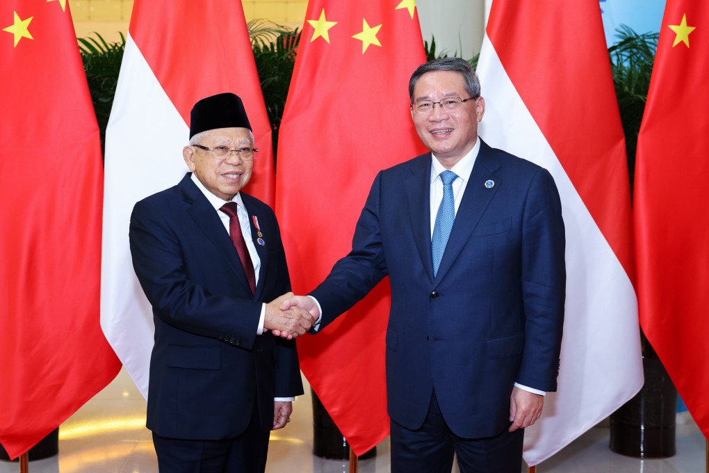 Chinese Premier Li Qiang (right) shakes hands with Indonesian vice-president Ma’ruf Amin at the China-Asean Expo in the southern city of Nanning. Photo: Xinhua