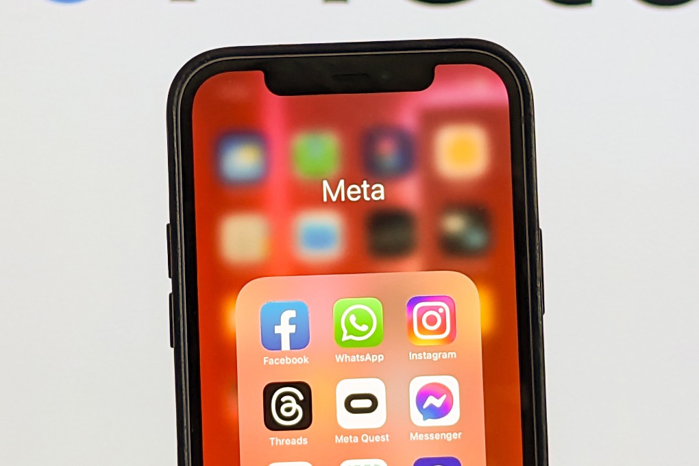 A US girl is said to have been ‘profoundly disturbed’ to find a phone taped to a toilet seat on a flight. Photo: