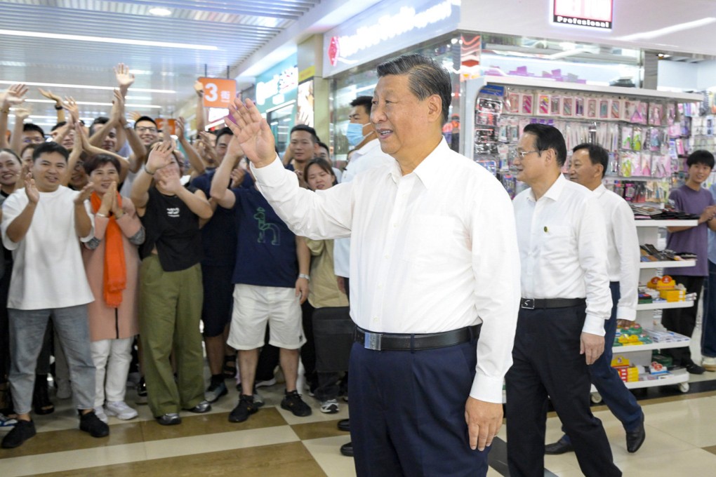 President Xi Jinping tours Yiwu – home to the world’s largest wholesale market for small manufactured goods – on Wednesday. Photo: Xinhua