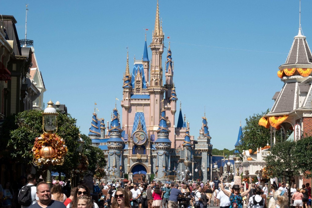 Black bear captured after shutting down Disney World rides South