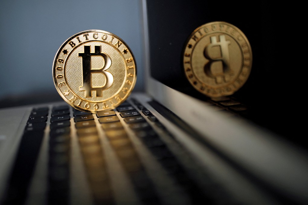 A bitcoin is seen in an illustration picture taken June 23, 2017. Photo: Reuters