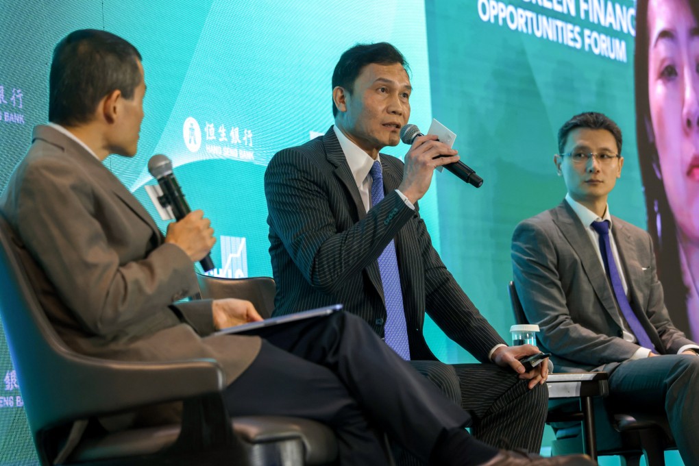 From left, the Post’s Eric Ng, Frank Heung of Hang Seng Bank, and International Capital Market Association’s Ricco Zhang, at the Chamber of Hong Kong Listed Companies’ forum on Wednesday. Photo: Yik Yeung-man