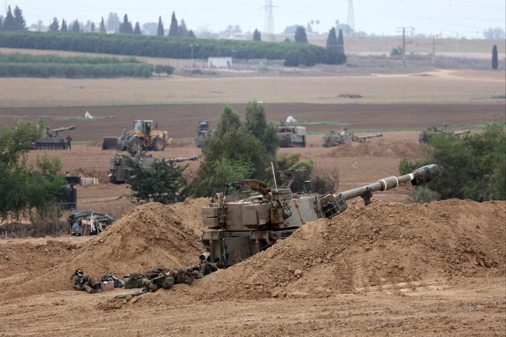 Israeli army artillary positioned towards Gaza near the border with the Palestinian territory. Photo: AFP