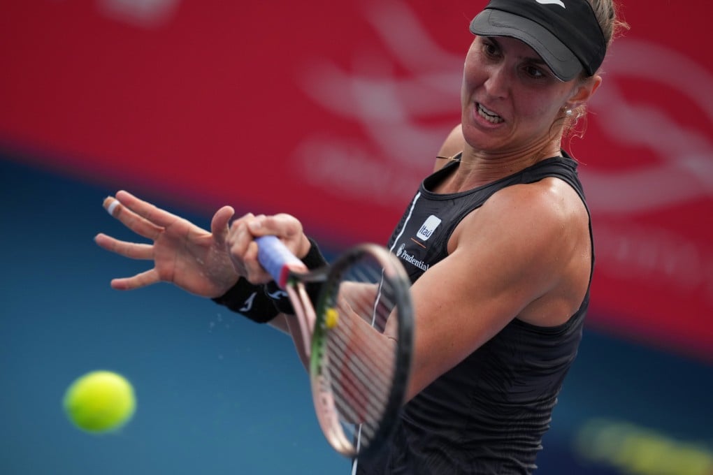Beatriz Haddad Maia returns the ball to Aliaksandra Sasnovich at the Hong Kong Tennis Open. Photos: Elson Li