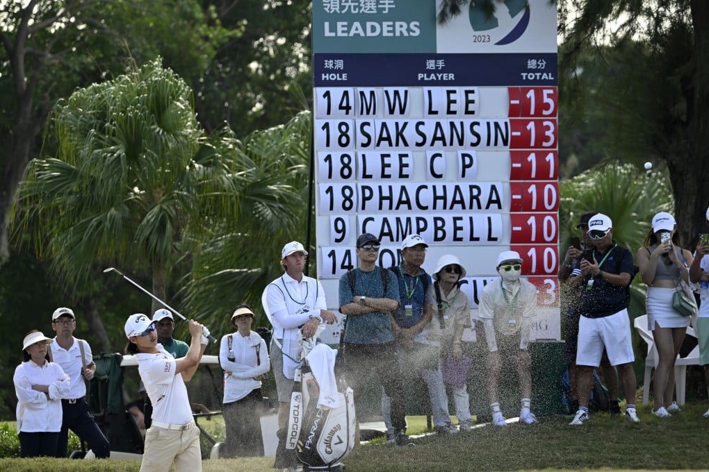 Min-woo Lee plays out of a bunker during the second round of the SJM Macau Open. Photo: Asian Tour