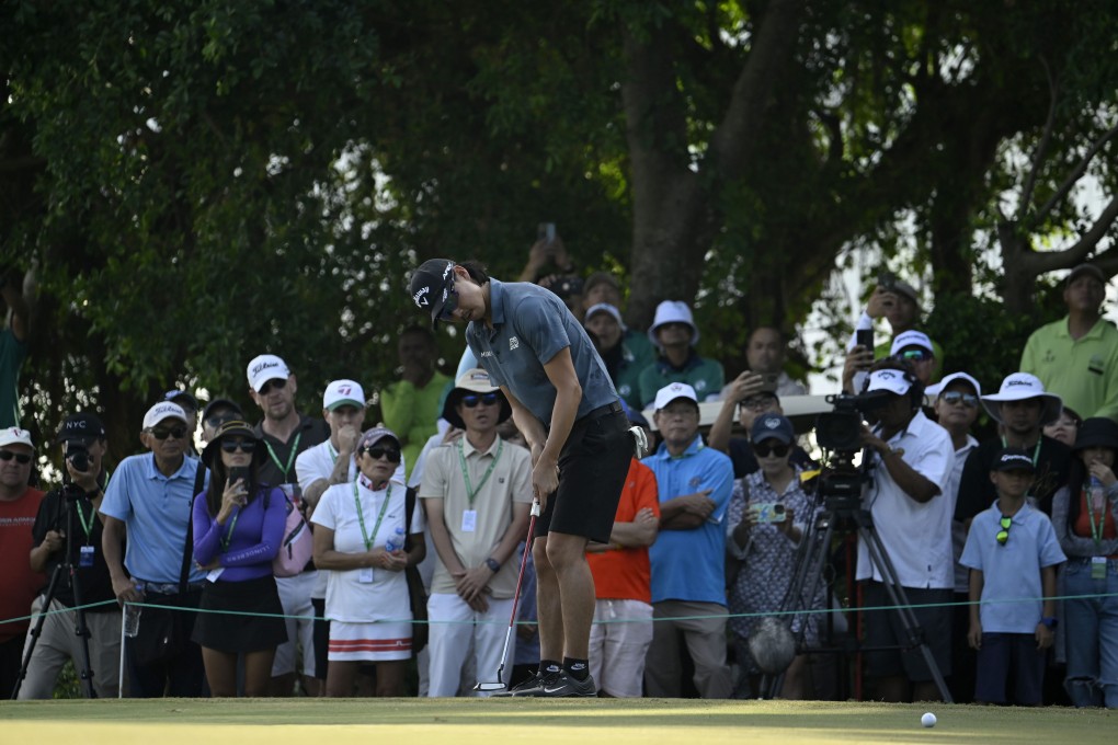 Australia’s Min-woo Lee rolls in a putt during thr third round of the SJM Macau Open. Photo: Asian Tour