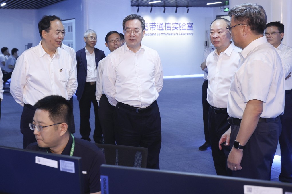 Vice-premier Ding Xuexiang visits Pengcheng Laboratory during an inspection tour in Shenzhen. Photo: Xinhua