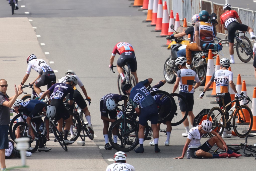 Accidents occurred during the Hong Kong Cyclothon on Sunday, leading to complaints from participants that must be investigated. Photo: Dickson Lee