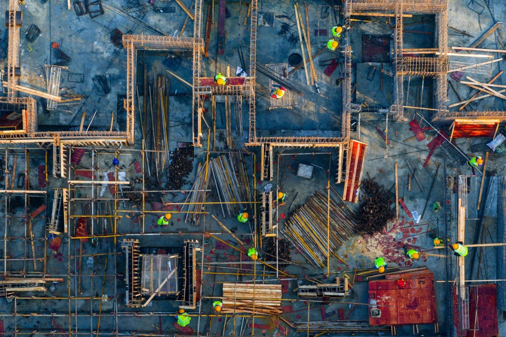 China’s non-manufacturing purchasing managers’ index (PMI) stood at 50.6 in October, compared to 51.7 in September. Photo: AFP