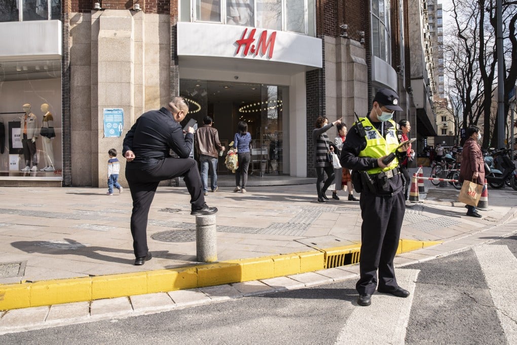 The number of H&M stores across China has plunged to 317 as of the end of last month from nearly 500 in 2019, according to statistics from GeoHey, a Beijing-based geolocation data provider. Photo: Bloomberg